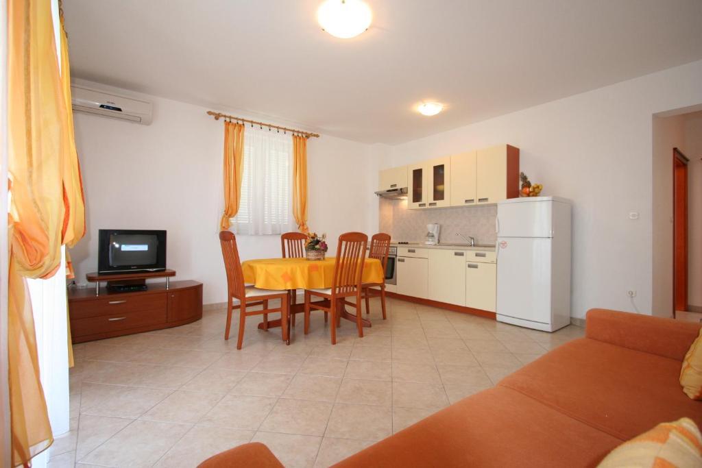 Apartments Bogovic Malinska Camera foto